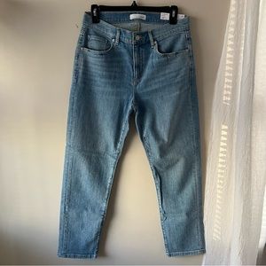 Women’s Midrise Jeans - Girlfriend fit